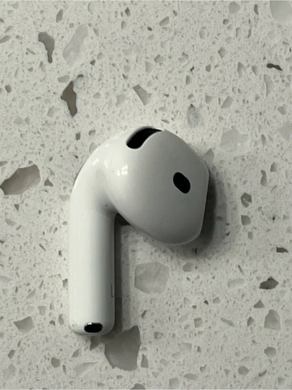 Apple AirPods 4 (4th Gen) ANC A3056 Replacement Earbud Left Side Only